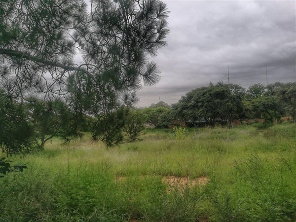 1.8 ha Land available in Wilkoppies