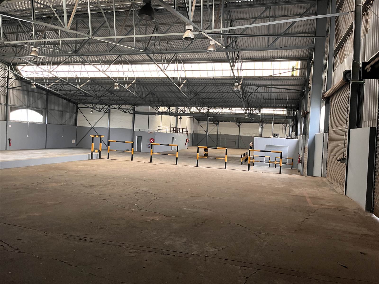 2250  m² Industrial space in North End photo number 16