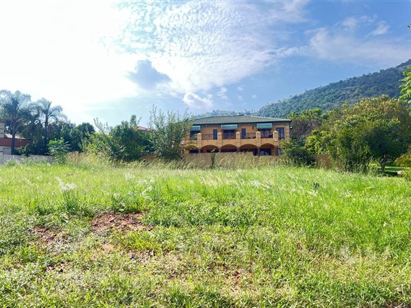 880 m² Land