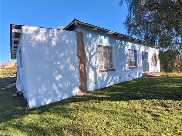3 Bedroom House 3 Bedroom House