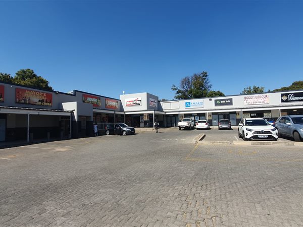 100  m² Commercial space