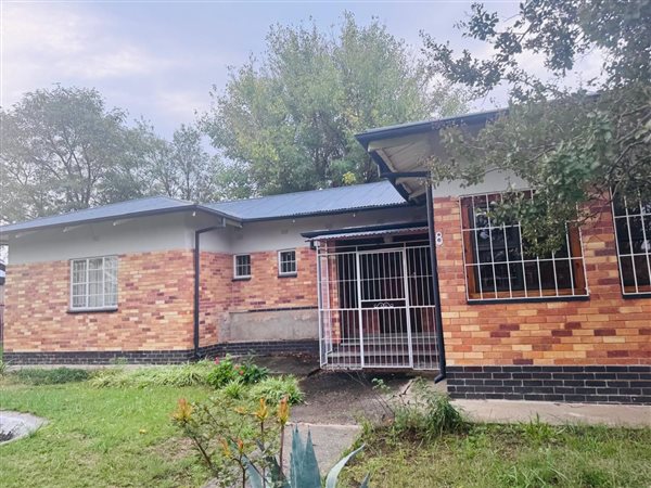 3 Bedroom House 3 Bedroom House