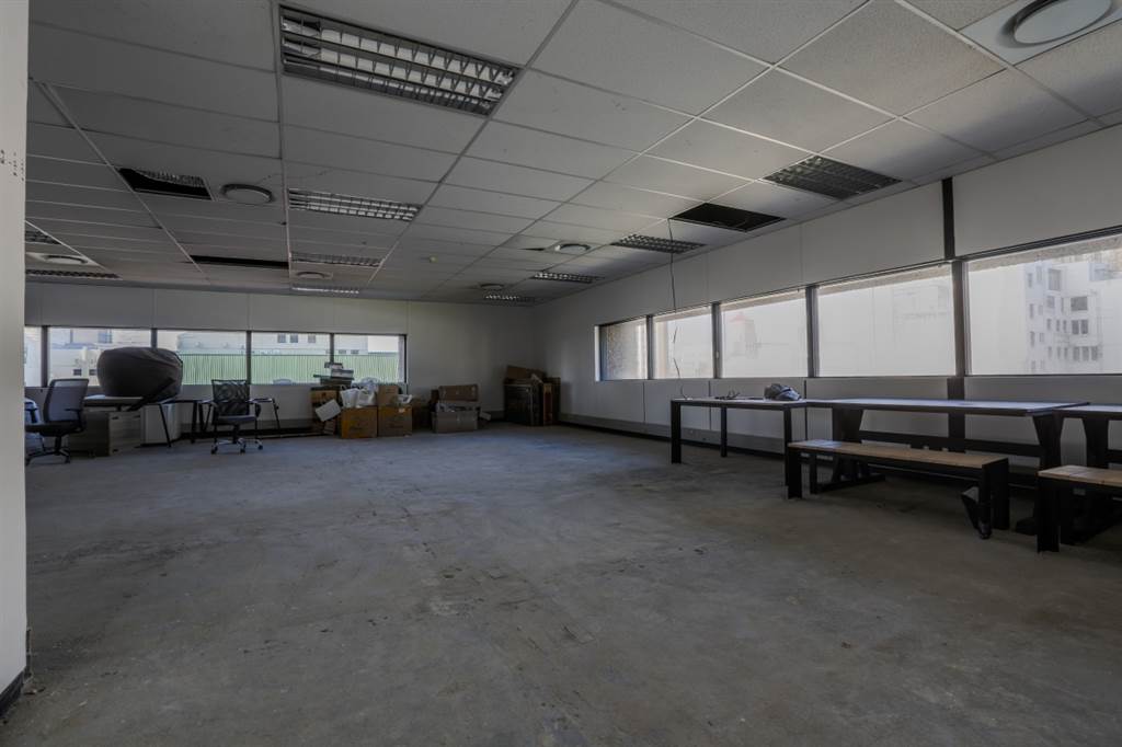 676  m² Office Space in Cape Town City Centre photo number 10
