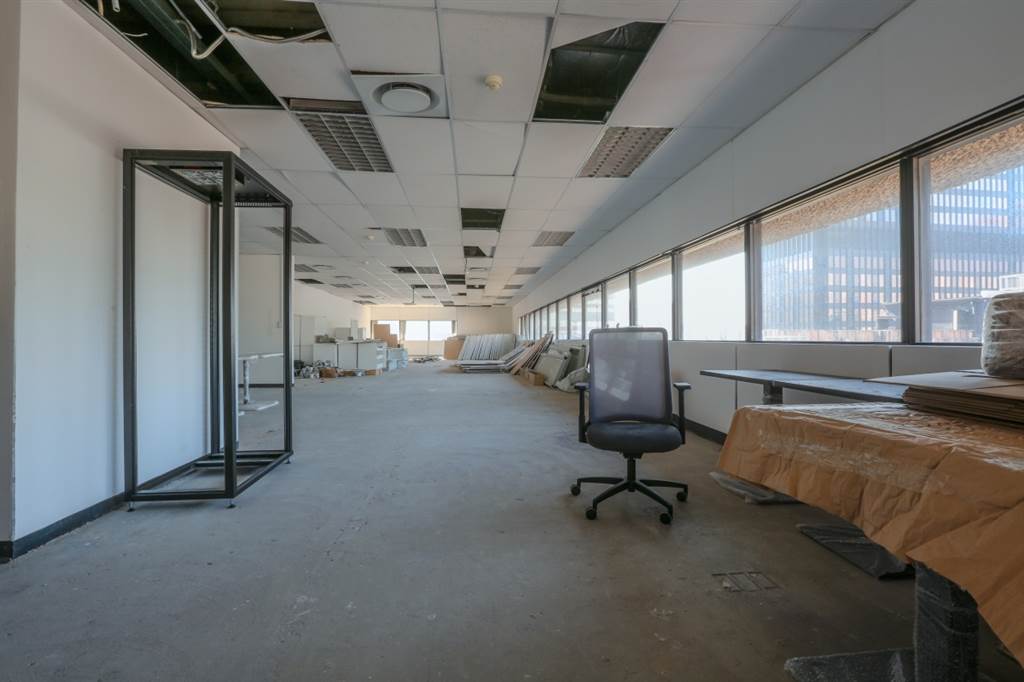 676  m² Office Space in Cape Town City Centre photo number 13