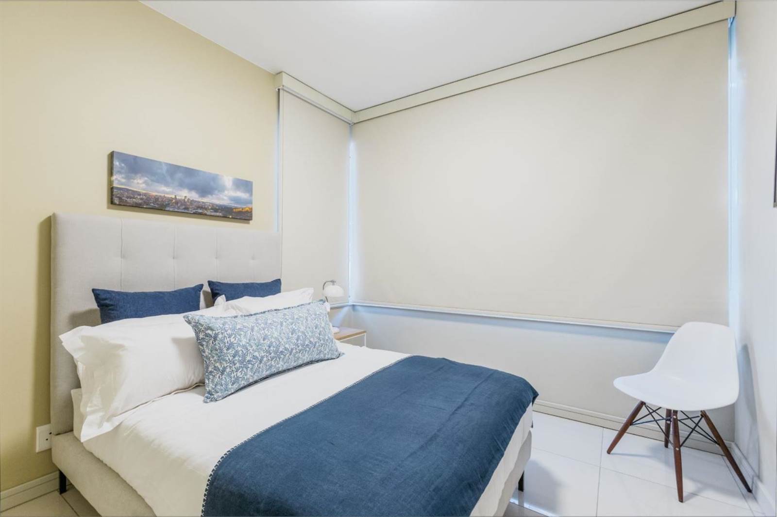 2 Bed Apartment in Rosebank photo number 4