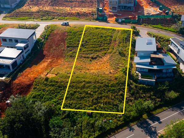 950 m² Land