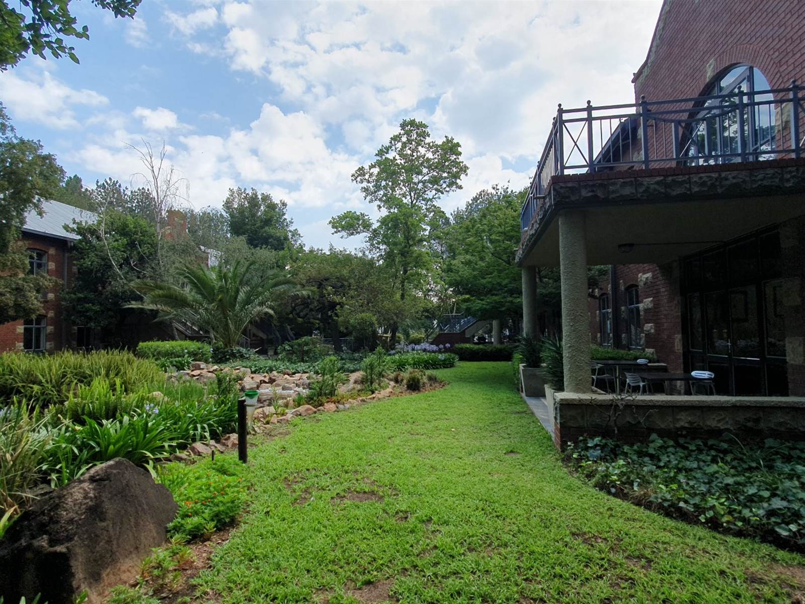 252  m² Commercial space in Bryanston photo number 20
