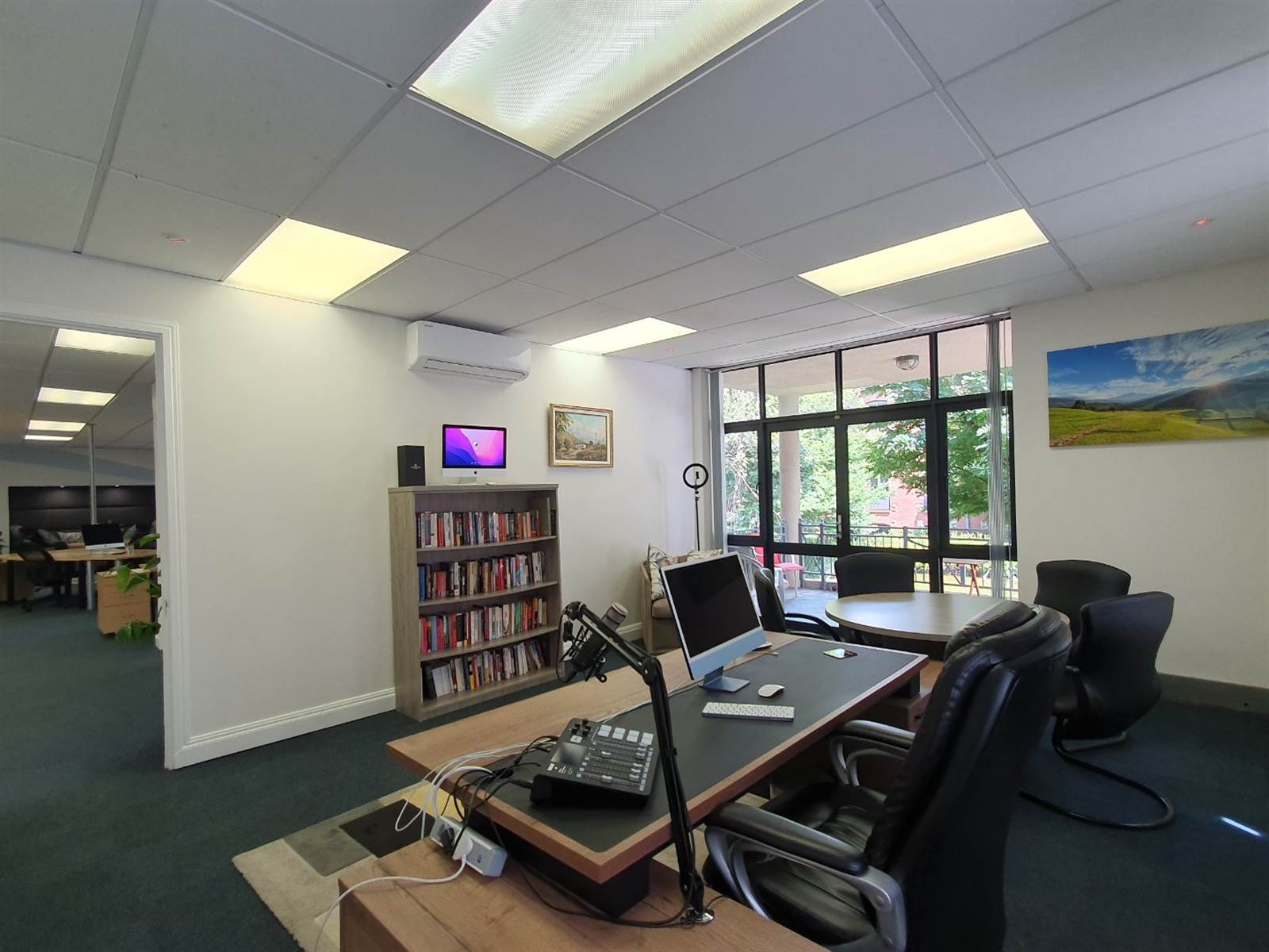 252  m² Commercial space in Bryanston photo number 18