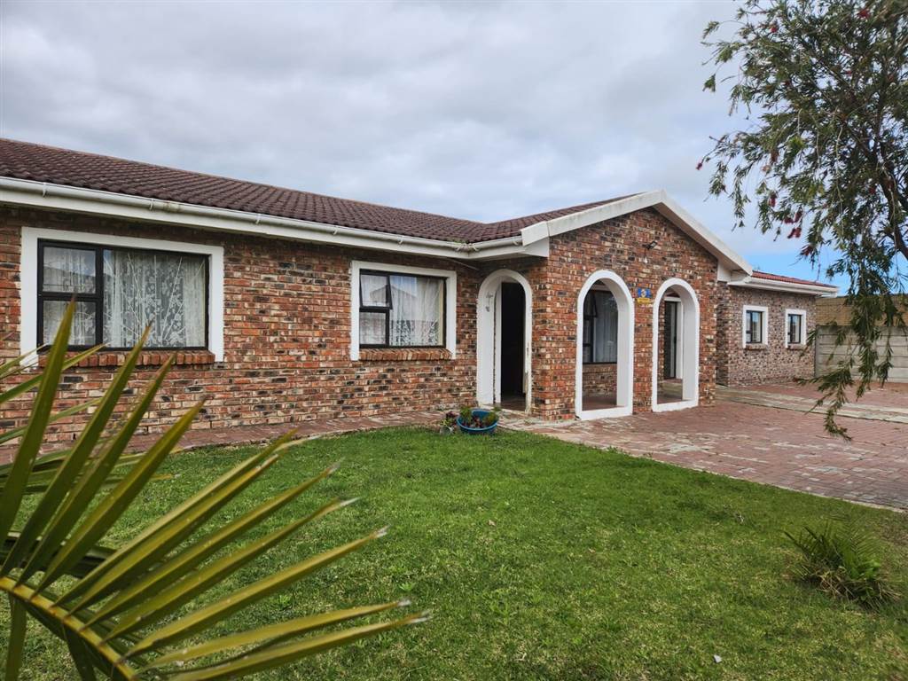 3 Bedroom House 3 Bedroom House