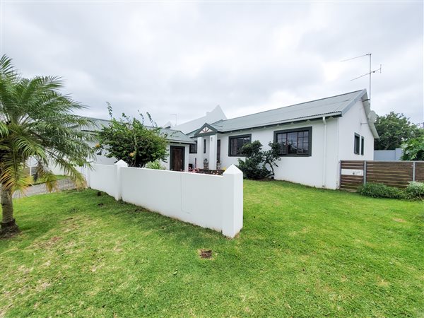 3 Bedroom Townhouse 3 Bedroom Townhouse