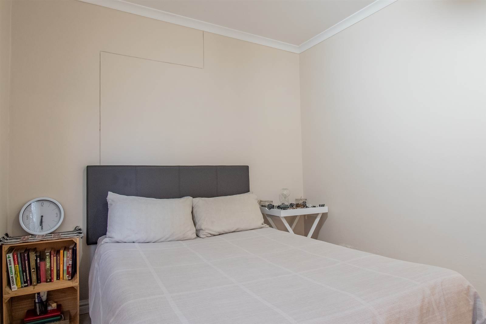 2 Bed Apartment in Umhlanga Ridge photo number 11