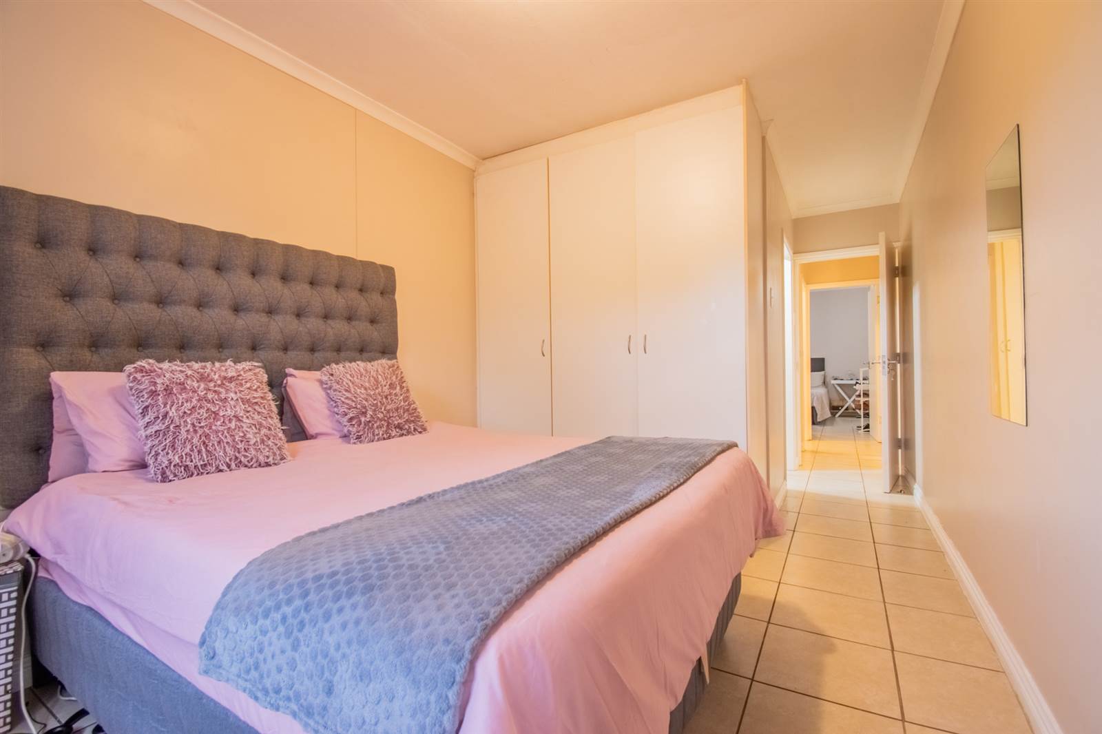 2 Bed Apartment in Umhlanga Ridge photo number 16