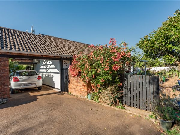 3 Bedroom Townhouse 3 Bedroom Townhouse