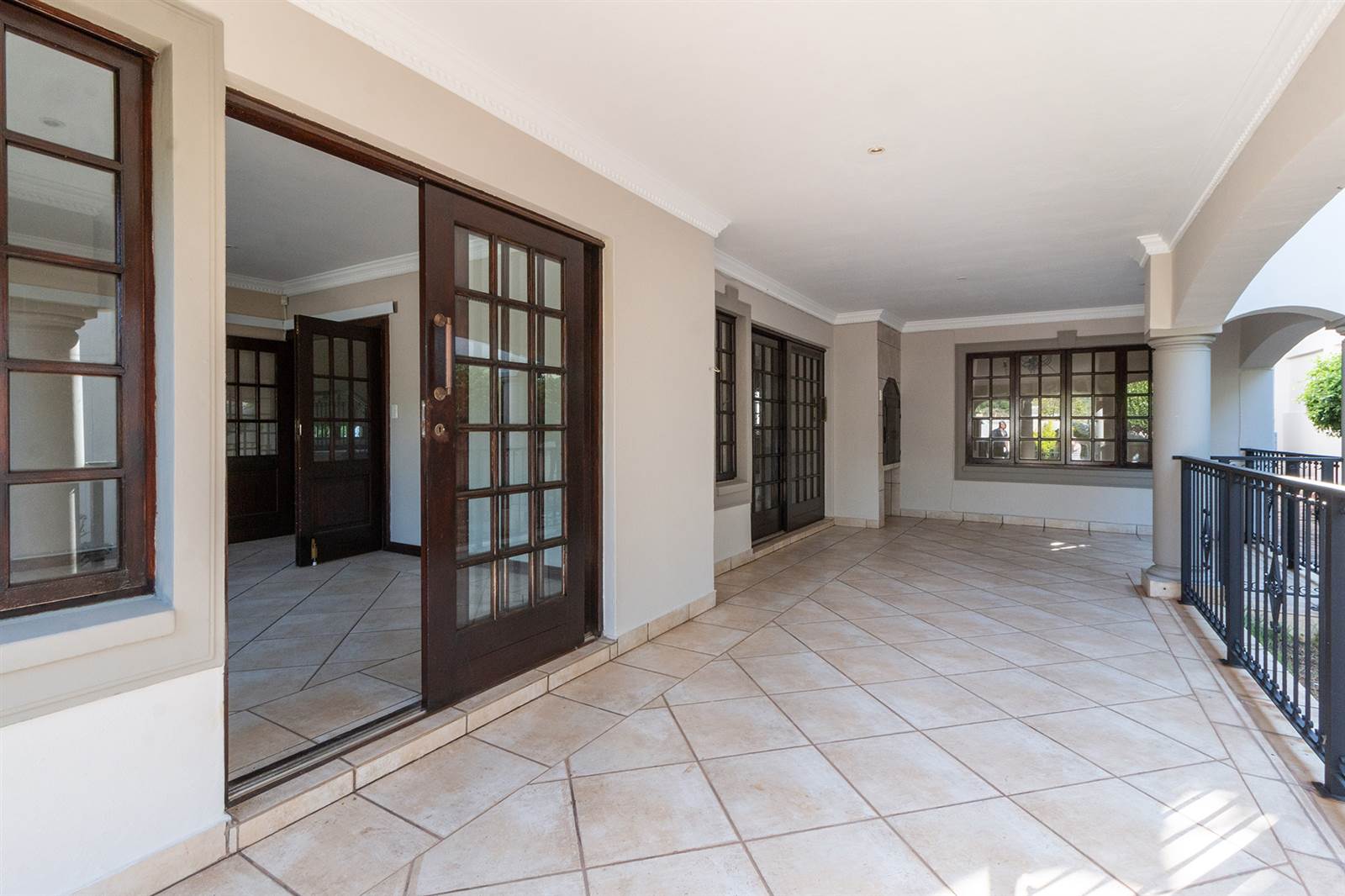 4 Bed House in Waterkloof Ridge photo number 24