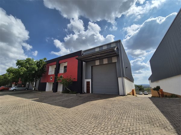 364  m² Industrial space