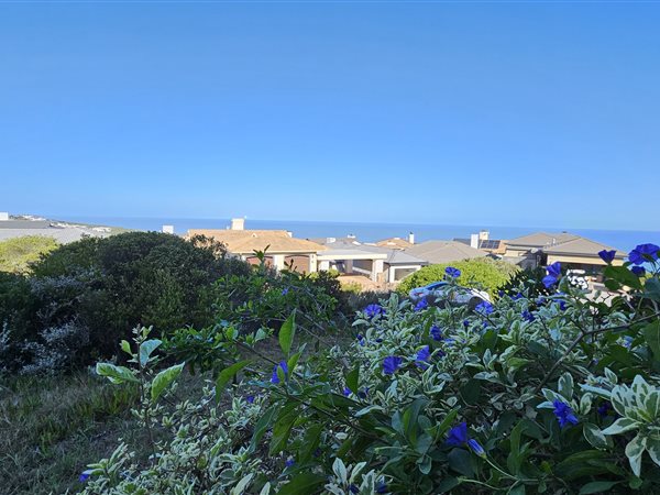 450 m² Land available in Pinnacle Point Golf Estate