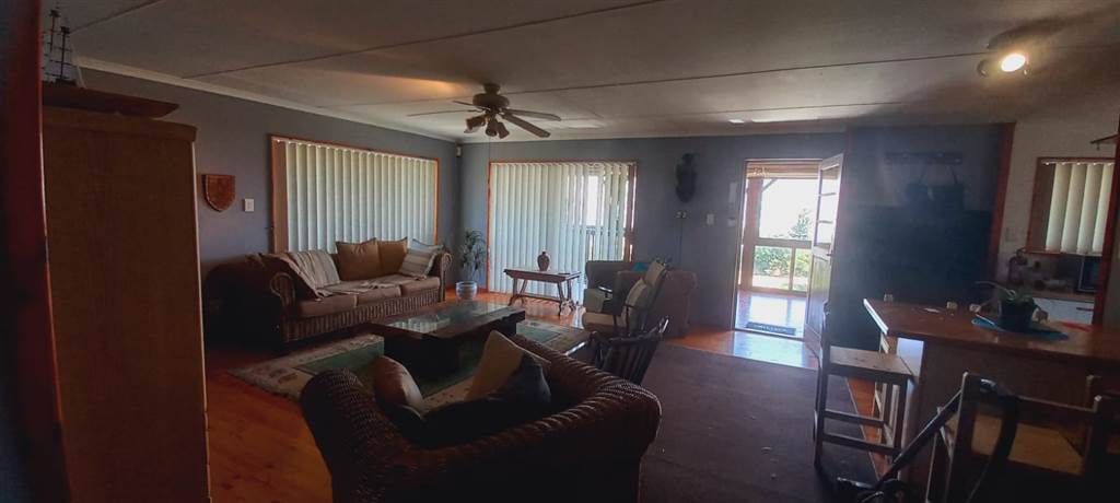 2 Bed Apartment in Dana Bay photo number 8