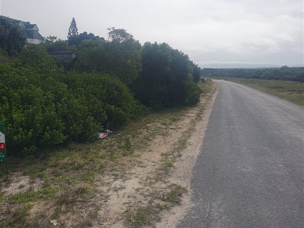 986 m² Land available in Pearly Beach
