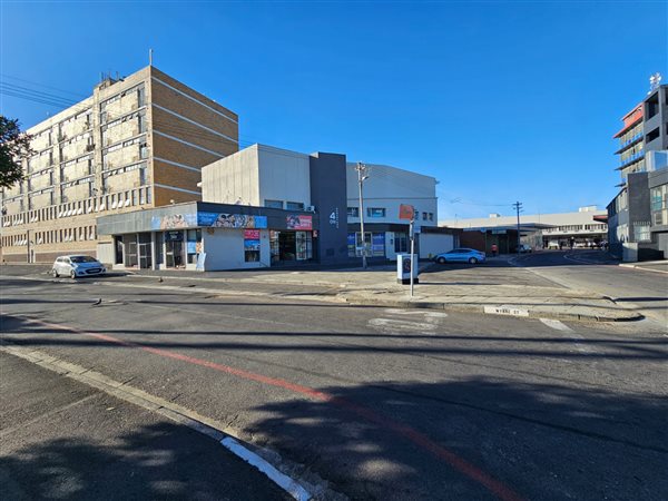 350  m² Commercial space in Parow Central