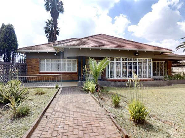 3 Bedroom House 3 Bedroom House