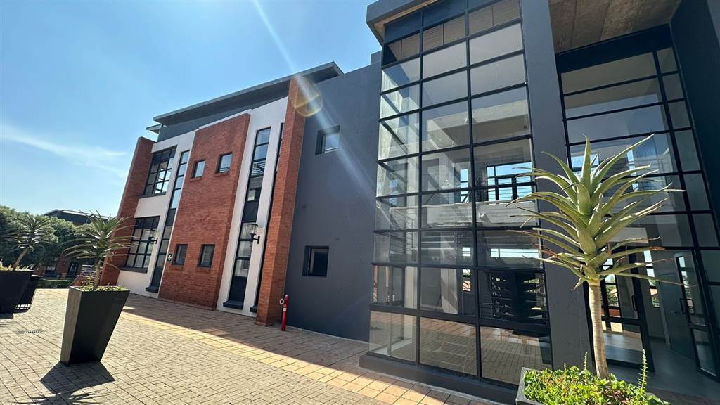162  m² Commercial space in Highveld photo number 1