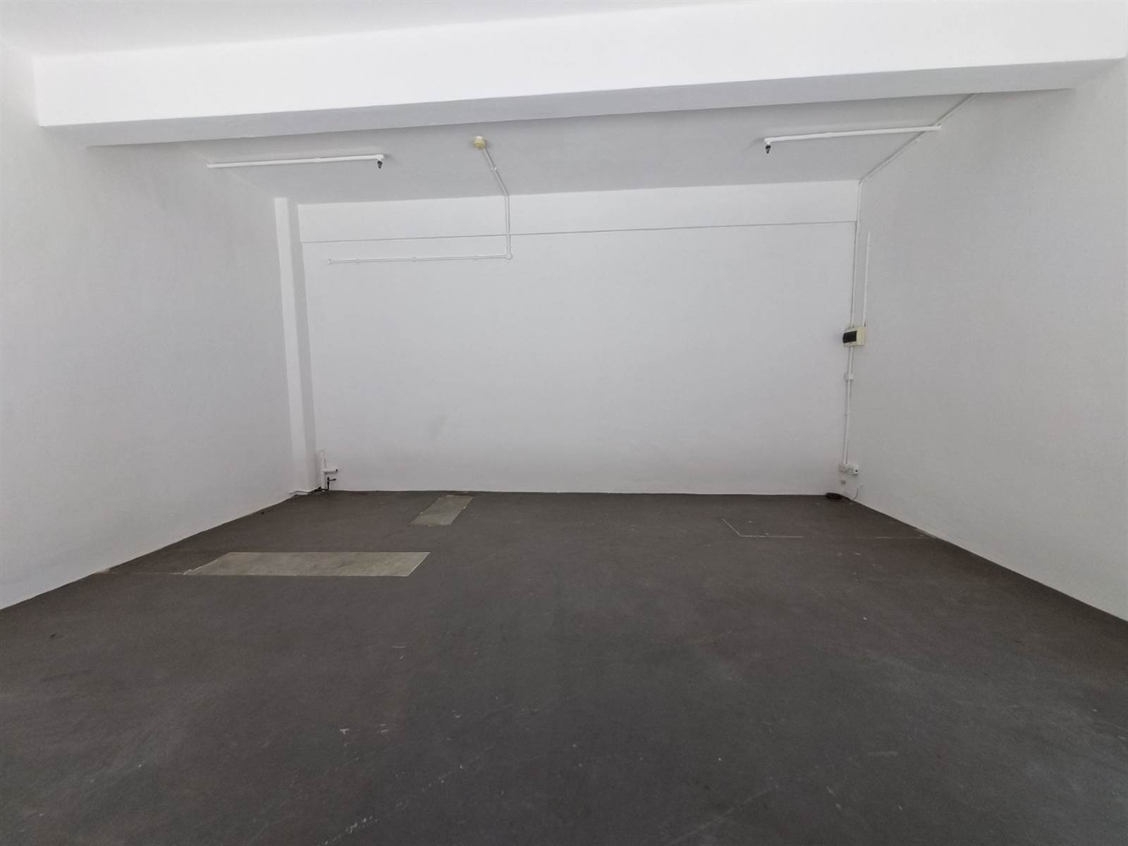 38  m² Commercial space in Woodstock photo number 7
