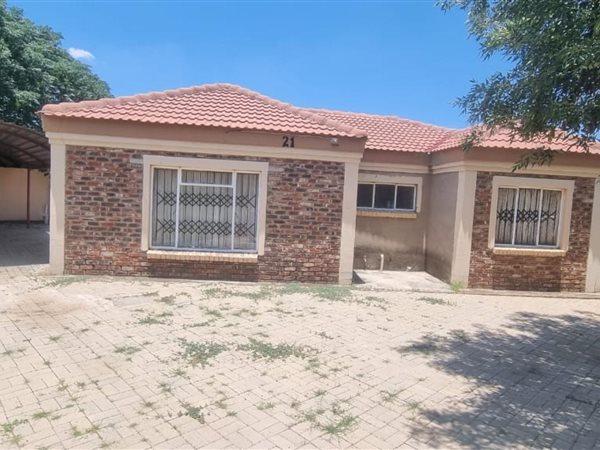 2 Bedroom House