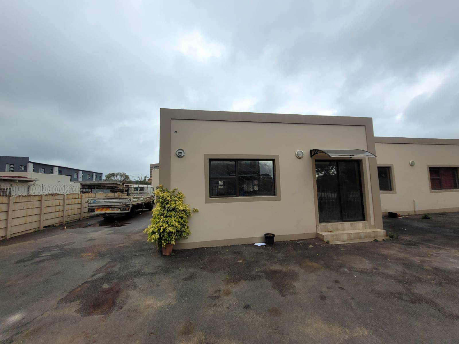250  m² Commercial space in Kempton Park Central photo number 2