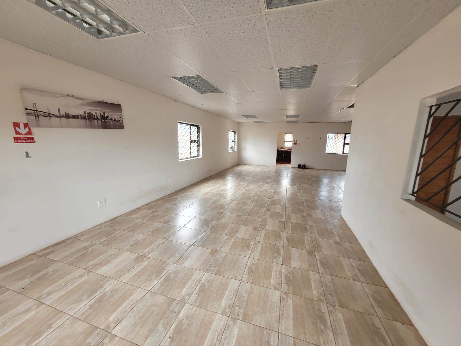 250  m² Commercial space in Kempton Park Central photo number 14