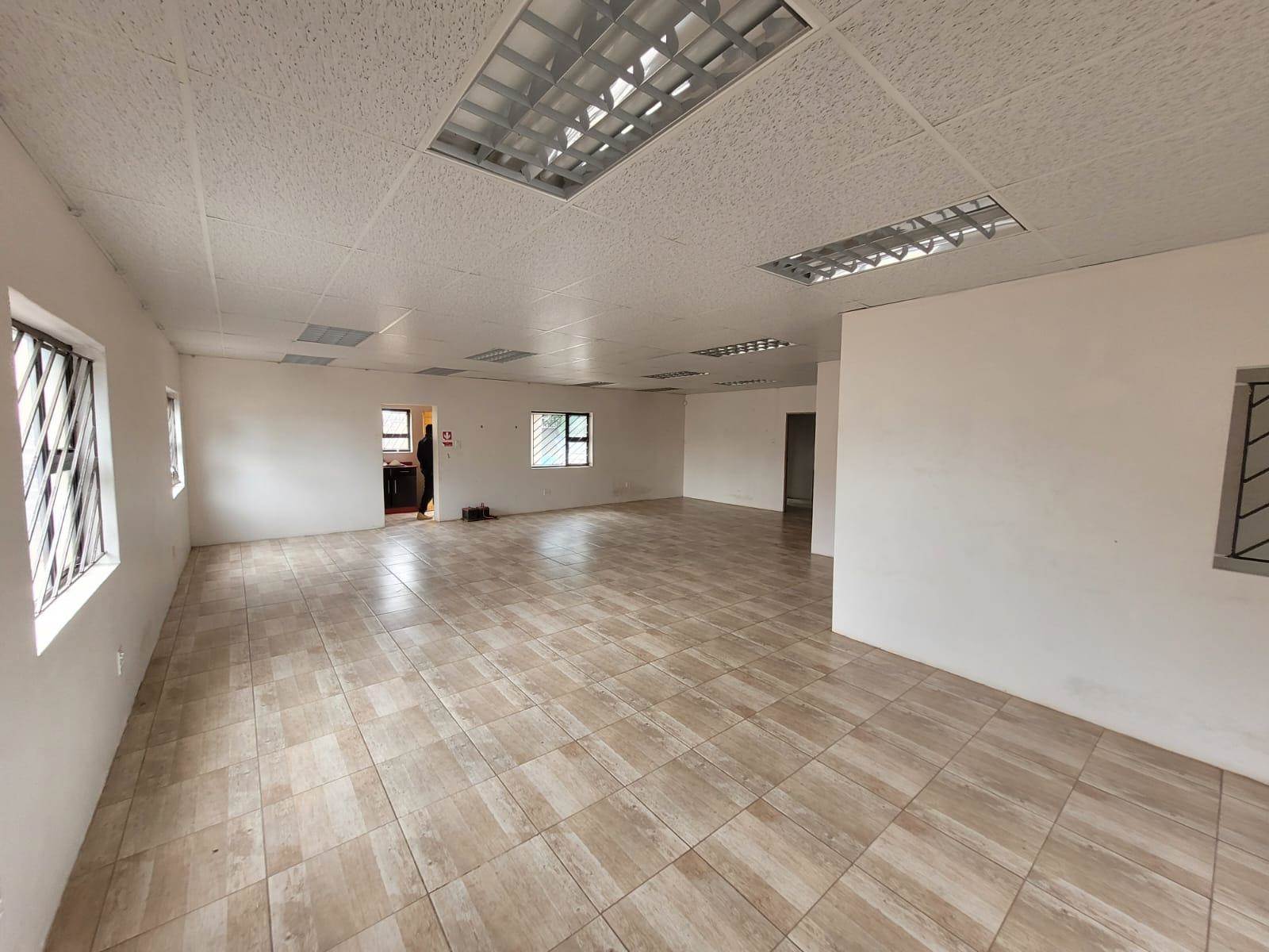 250  m² Commercial space in Kempton Park Central photo number 16