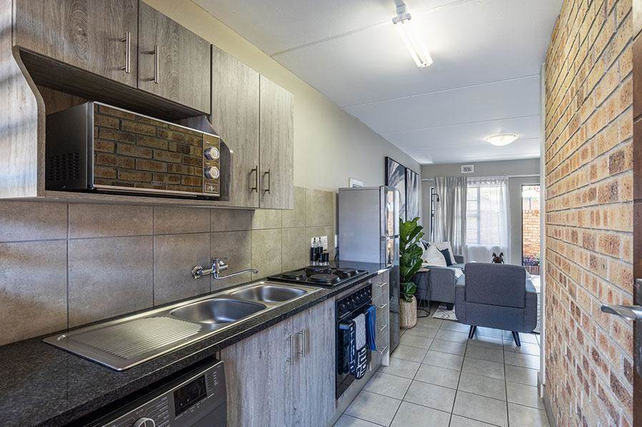 2 Bed Apartment to rent in Valhalla RR4214480 Private Property