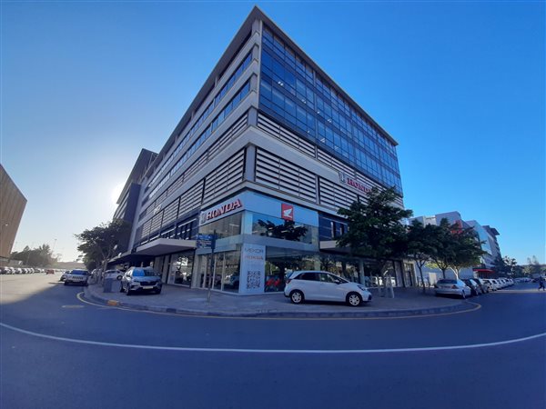 1 843  m² Commercial space