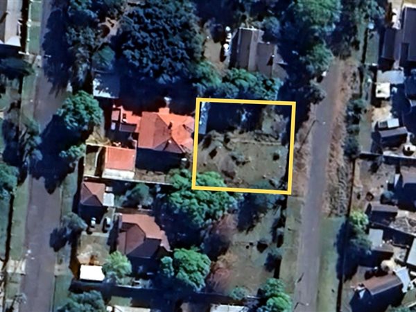 1035 m² Land available in King Williams Town