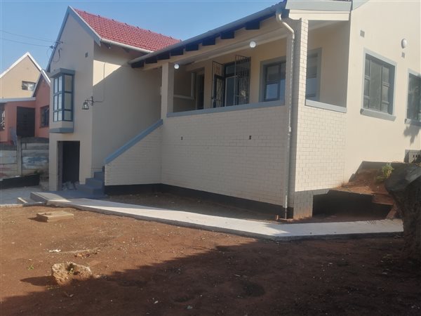 3 Bedroom House 3 Bedroom House