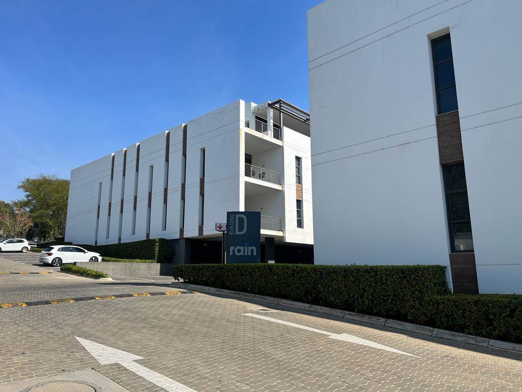2501  m² Commercial space in Bryanston photo number 2