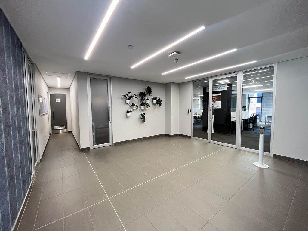 2501  m² Commercial space in Bryanston photo number 19