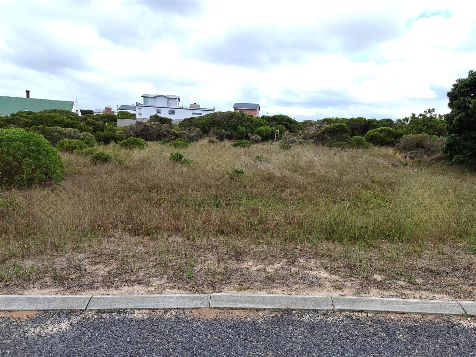 604 m² Land available in Kleinbaai photo number 2