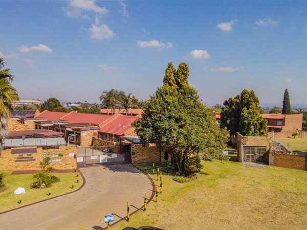 2 Bedroom Townhouse 2 Bedroom Townhouse