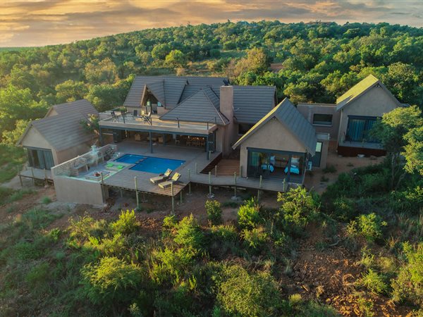 5 Bedroom House 5 Bedroom House