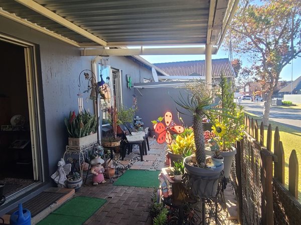 2 Bedroom Townhouse 2 Bedroom Townhouse