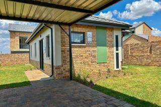 3 Bed House in Fourways photo number 14