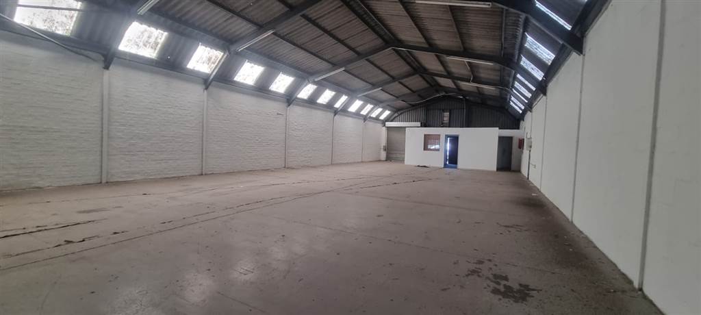 275  m² Industrial space in Airport Industria photo number 7