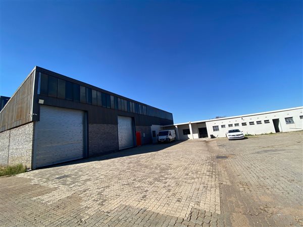 1 750 m² Industrial space 1 750 m² Industrial space