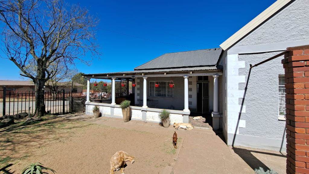 3 Bed House in Ficksburg photo number 10