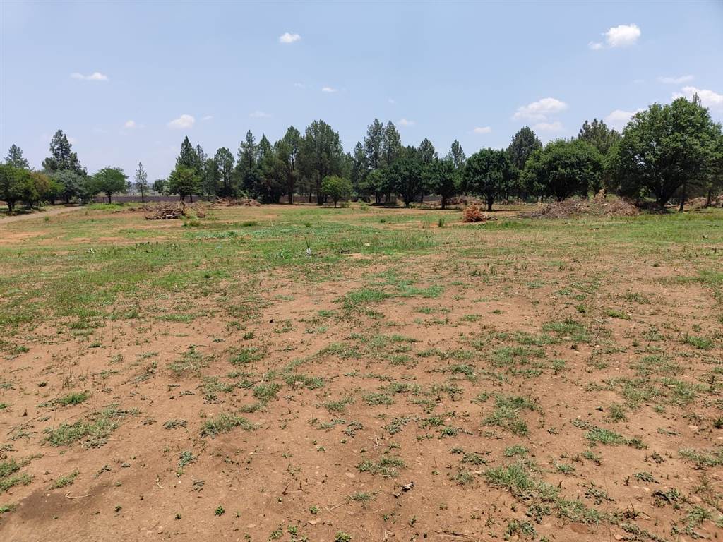 3.3 ha Land available in Roshnee photo number 4