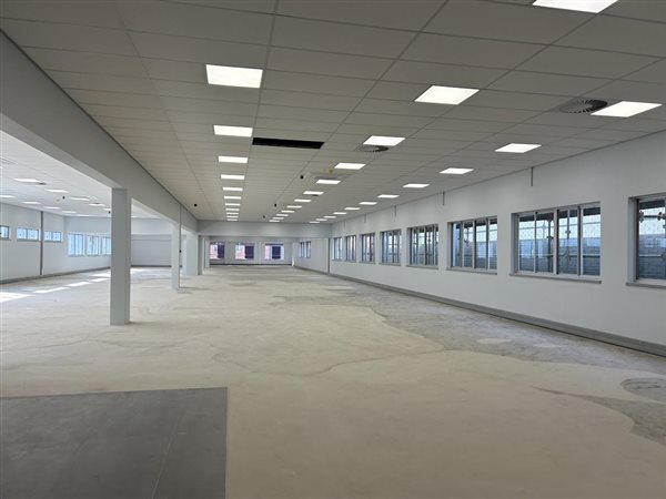 2 480  m² Office Space