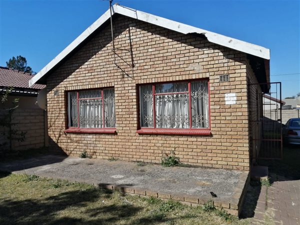 3 Bedroom House 3 Bedroom House