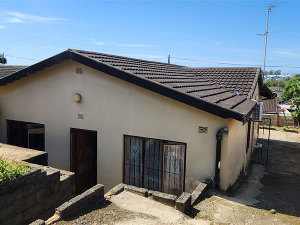 3 Bedroom House 3 Bedroom House