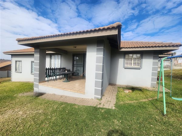 3 Bedroom House 3 Bedroom House