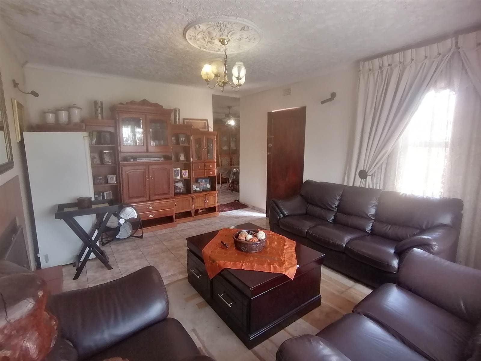 3 Bed House in Moroka photo number 6